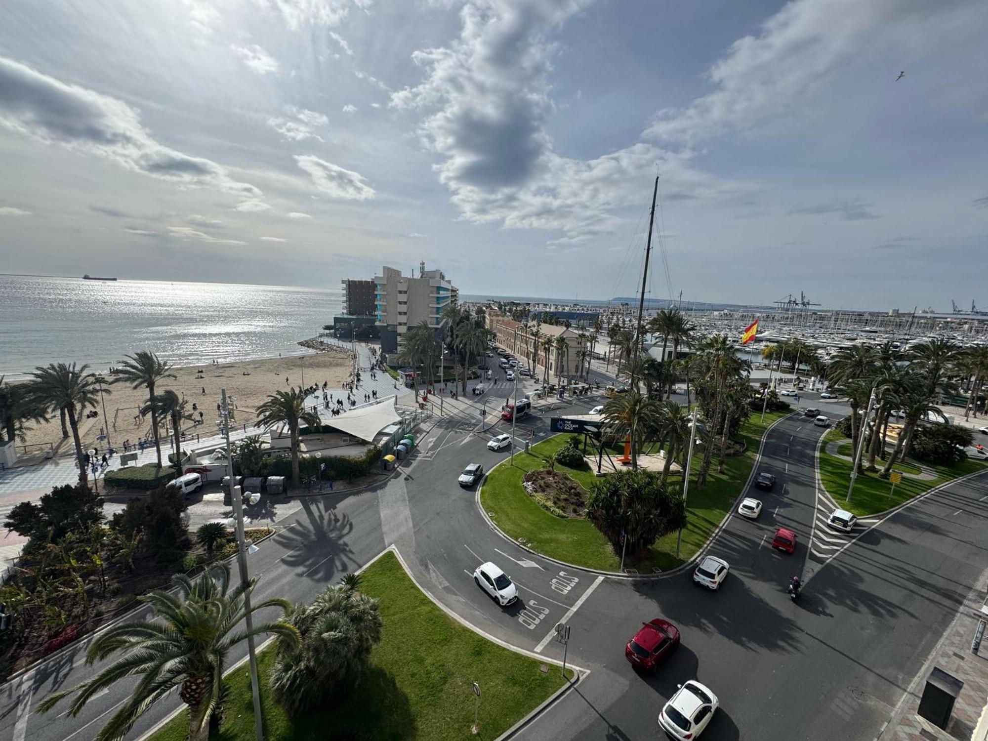 Apartamentos Playa Postiguet Alicante Exterior photo