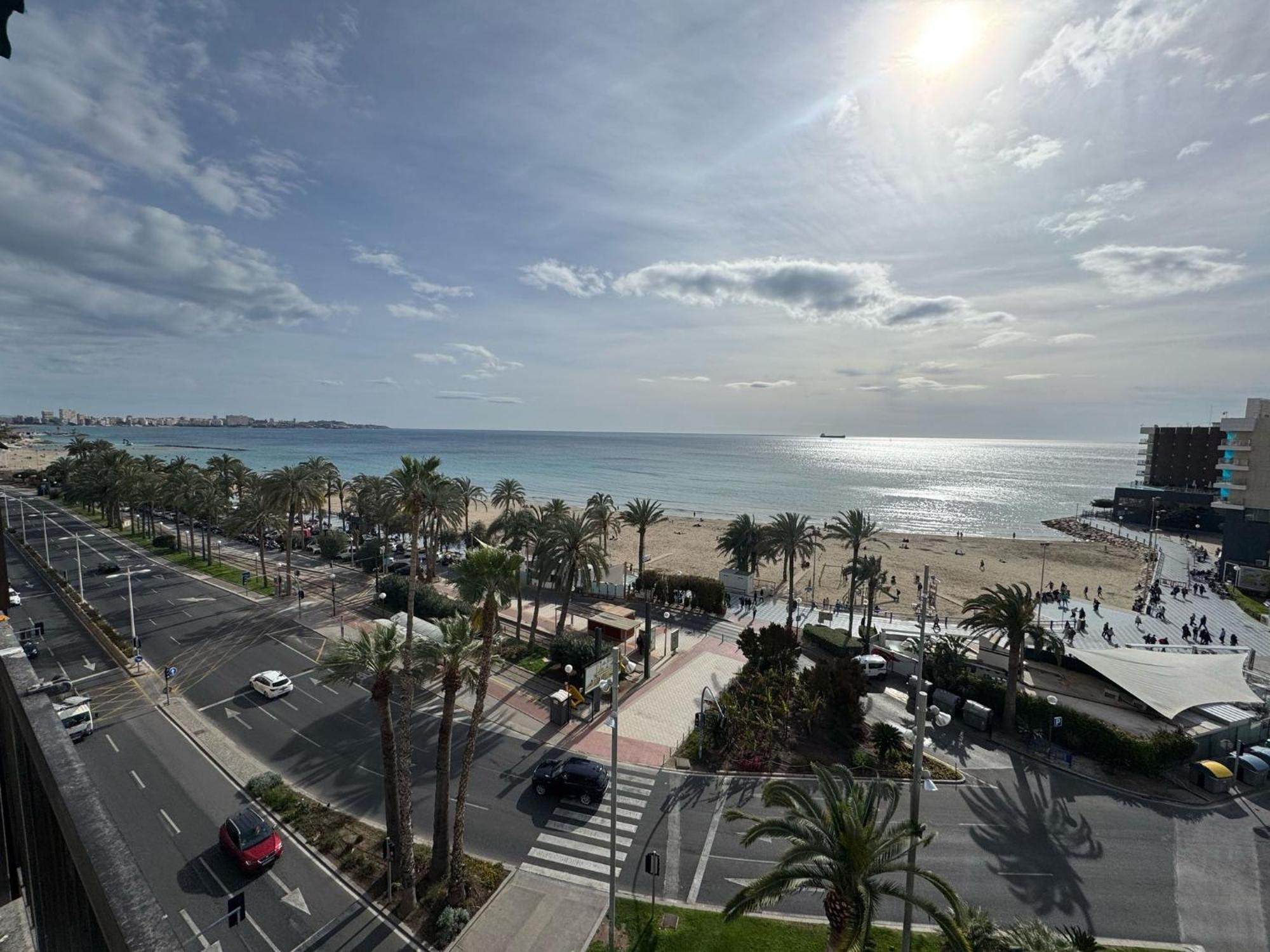Apartamentos Playa Postiguet Alicante Exterior photo