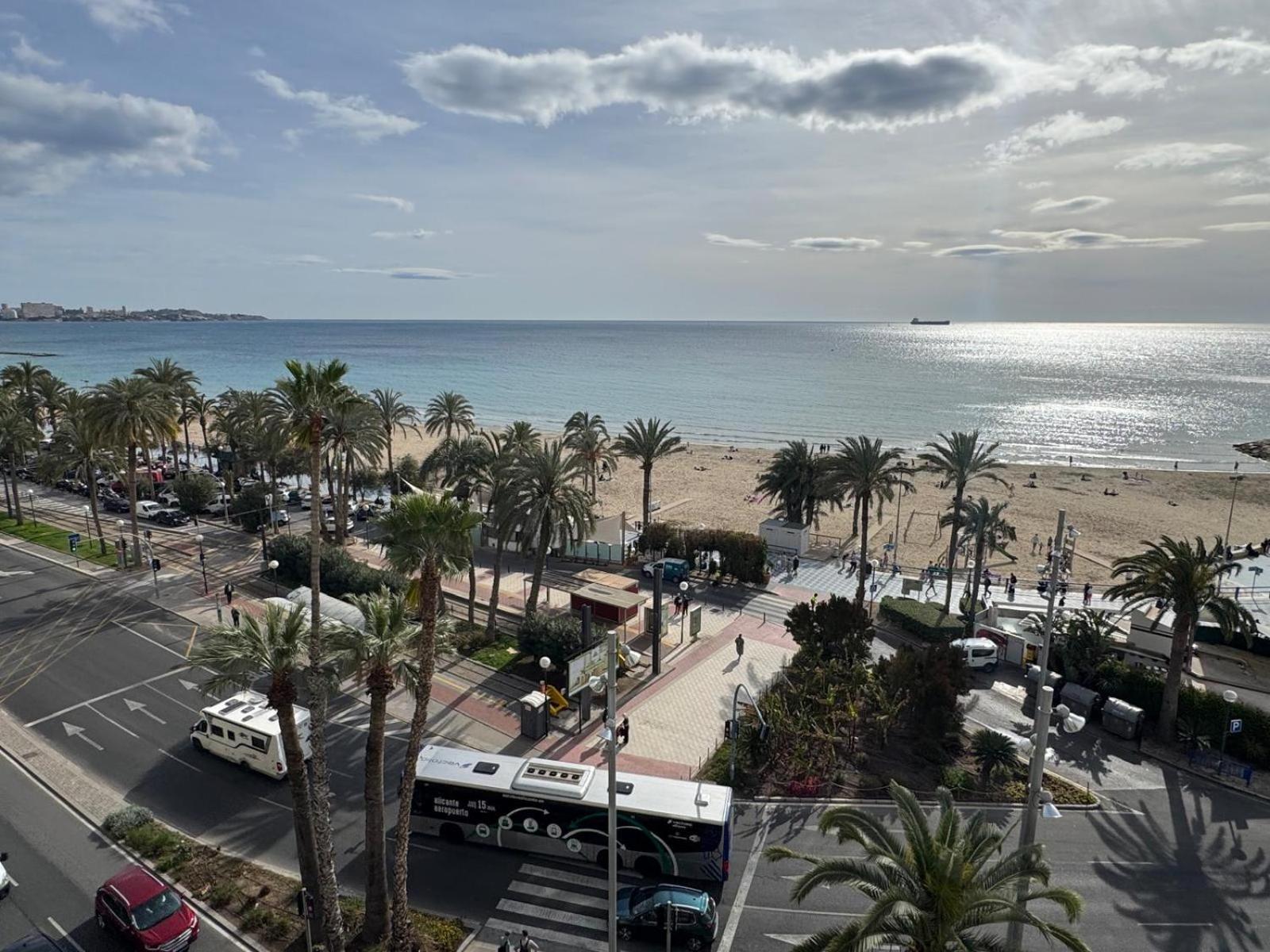 Apartamentos Playa Postiguet Alicante Exterior photo