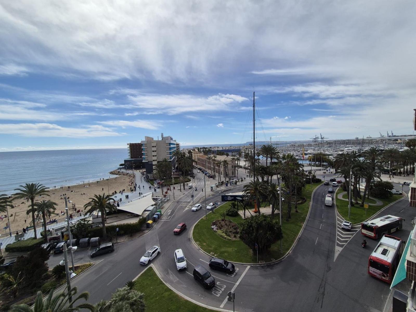 Apartamentos Playa Postiguet Alicante Exterior photo